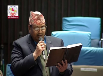 कांग्रेस सांसद शाहीले मागे गृहमन्त्री लामिछानेको राजीनामा 